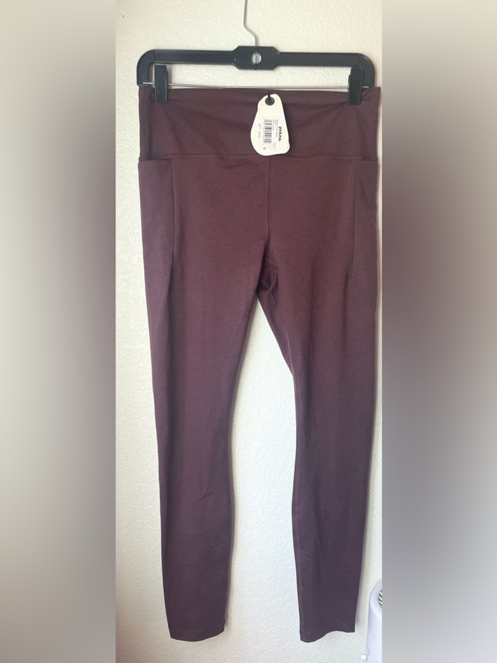 Prana Mid-Rise Heavana Pocket Legging in Deep Vino Heather - Picture 2 of 7
